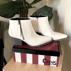 Circus by Sam Edelman White Whistler Bootie 9